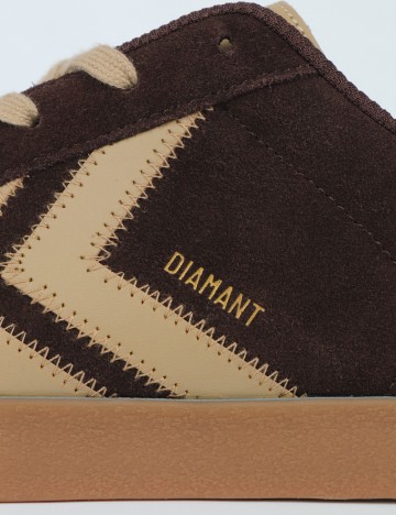Adidasi Hummel, maro