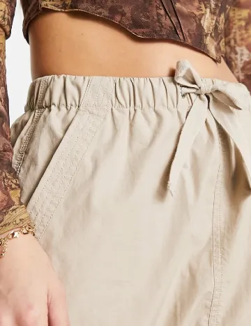 Fusta ASOS, crem Crem