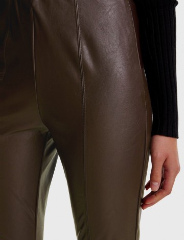 Pantaloni Edited, maro