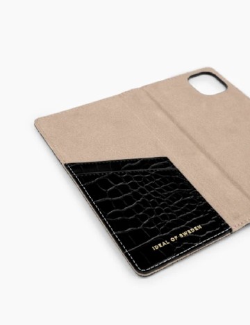Husa iPhone IDEAL OF SWEDEN, negru