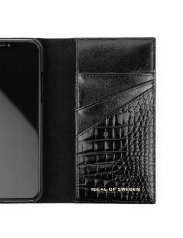 Husa iPhone IDEAL OF SWEDEN, negru
