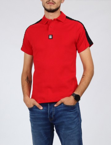 Tricou Hugo, rosu