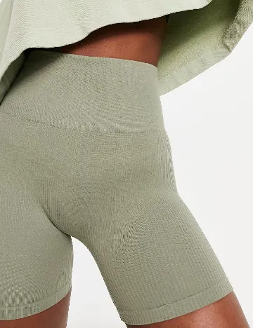 Colanti Stradivarius, verde Verde