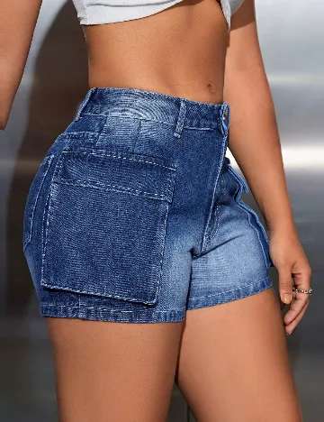 Pantaloni scurti SHEIN CURVE, albastru Albastru