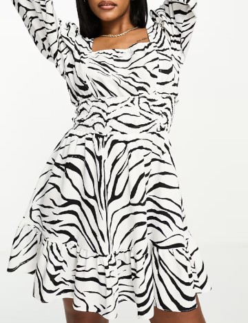 Rochie scurta I SAW IT FIRST, alb