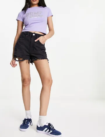 Pantaloni scurti Stradivarius, negru Negru