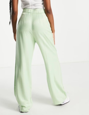 Pantaloni Stradivarius, verde