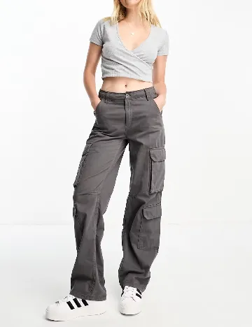 Top Stradivarius, gri Gri