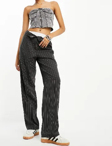 Top Stradivarius, gri Gri