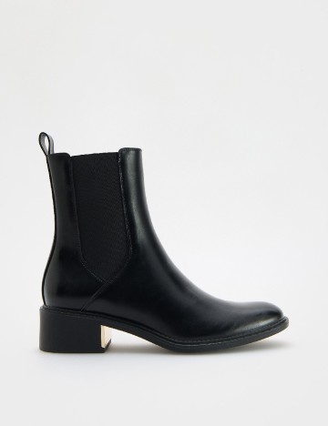 Ghete Reserved, negru