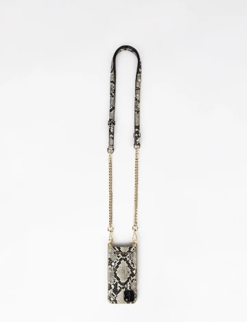 Husa iPhone 12/ 12 Pro IDEAL OF SWEDEN, imprimeu sarpe Animal print