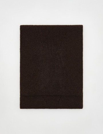 Fular Reserved, maro