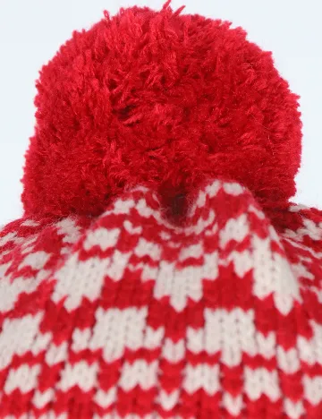 Caciula Reserved, rosu