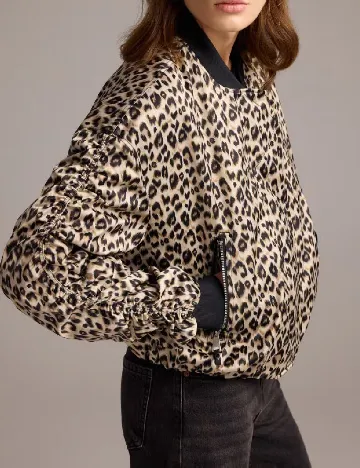 Jacheta Reserved, animal print Animal print