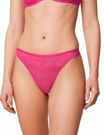 Chilot Triumph, roz Roz
