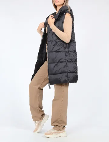 Vesta Zara, negru Negru