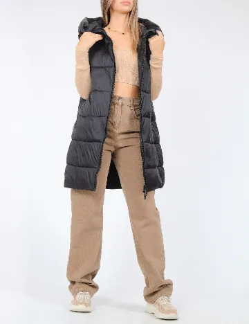 Vesta Zara, negru Negru