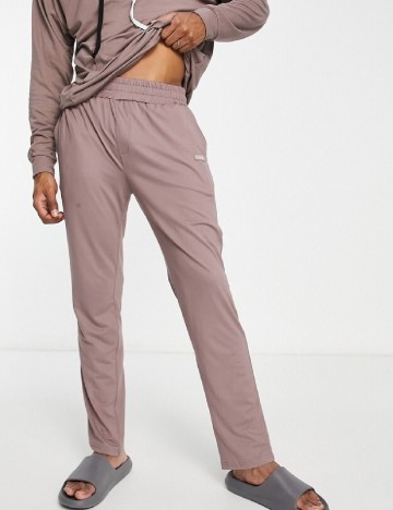 Compleu Il Sarto, mov