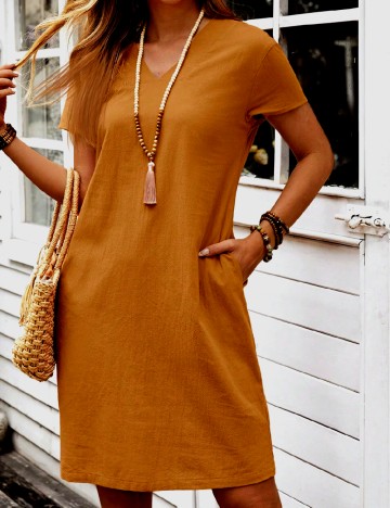 Rochie scurta Emery Rose, maro