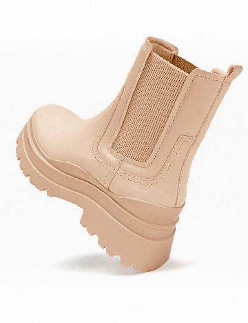 Ghete Stradivarius, maro