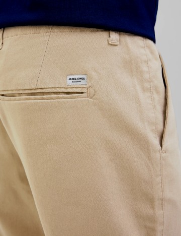 Pantaloni scurti Jack&Jones, maro deschis