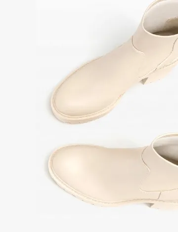 Botine Stradivarius, crem Crem