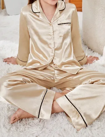 Pijama Shein Kids, crem