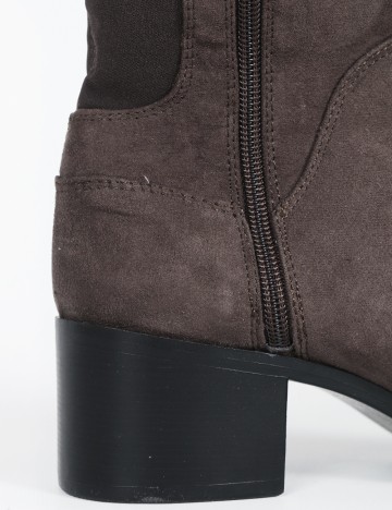 Cizme Stradivarius, maro