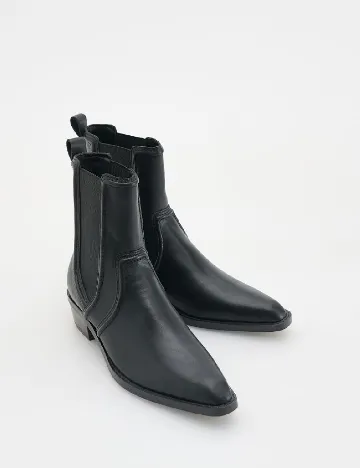 Ghete Reserved, negru Negru