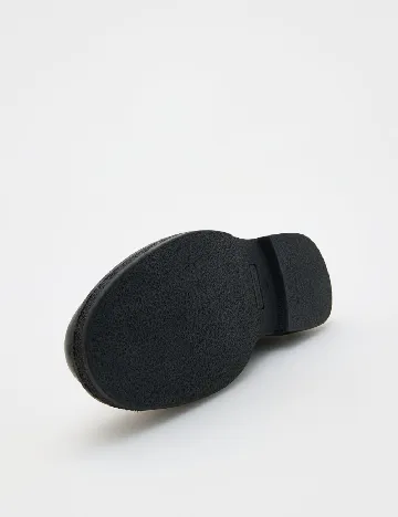 Ghete Reserved, negru Negru