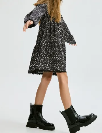 Ghete Reserved, negru Negru