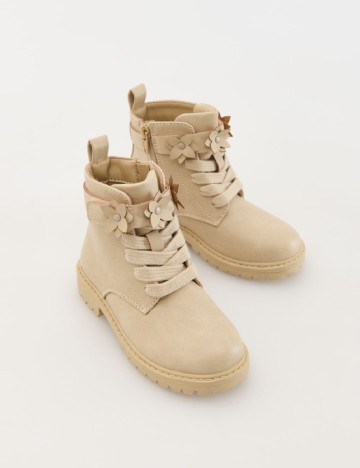 Ghete Reserved, maro deschis