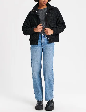 Jacheta Sinsay, negru