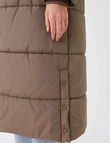 Geaca LC Waikiki, maro Maro