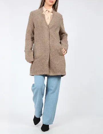 Jacheta Vero Moda, maro