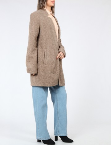 Jacheta Vero Moda, maro