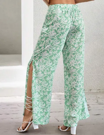 Pantaloni SHEIN, verde/alb