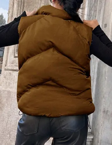 Vesta SHEIN, maro Maro