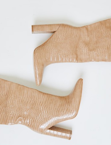 Cizme PrettyLittleThing, crem