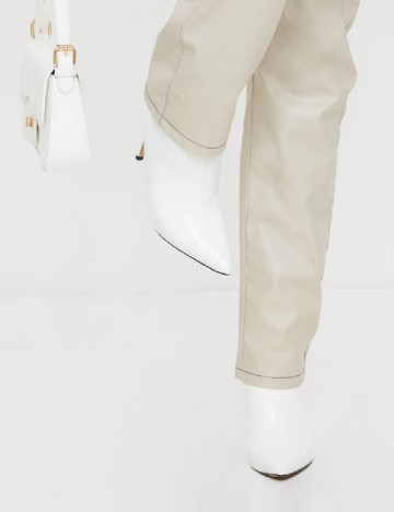 Botine PrettyLittleThing, alb