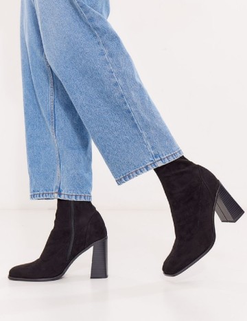 Botine PrettyLittleThing, negru