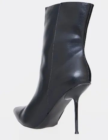 Botine PrettyLittleThing, negru Negru