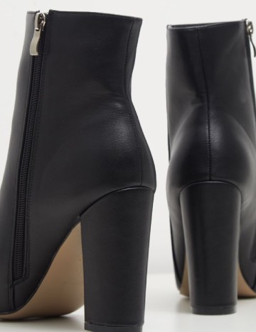 Botine PrettyLittleThing, negru
