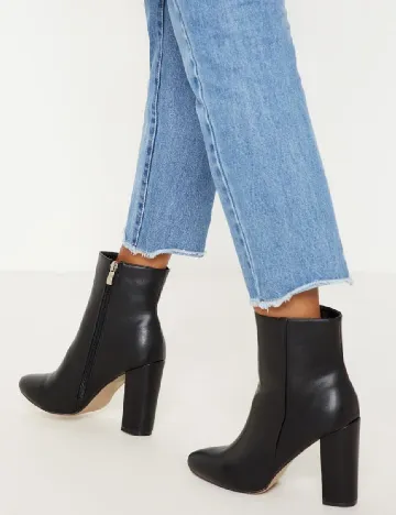 Botine PrettyLittleThing, negru Negru