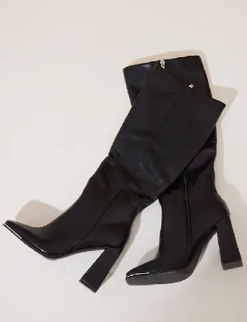 Cizme PrettyLittleThing, negru Negru