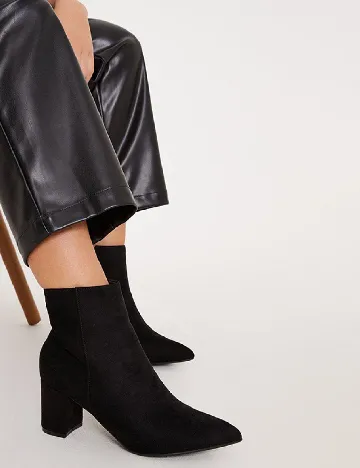 Botine PrettyLittleThing, negru Negru