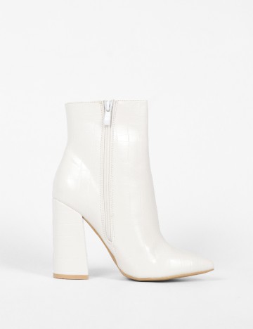 Botine PrettyLittleThing, alb