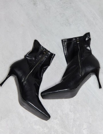 Botine PrettyLittleThing, negru