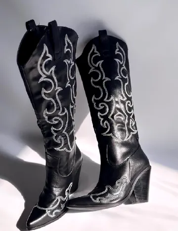 Cizme PrettyLittleThing, negru Negru