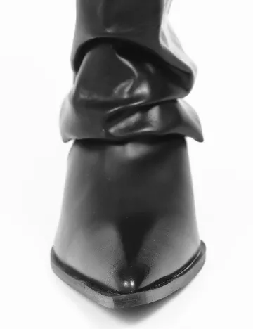 Cizme PrettyLittleThing, negru Negru